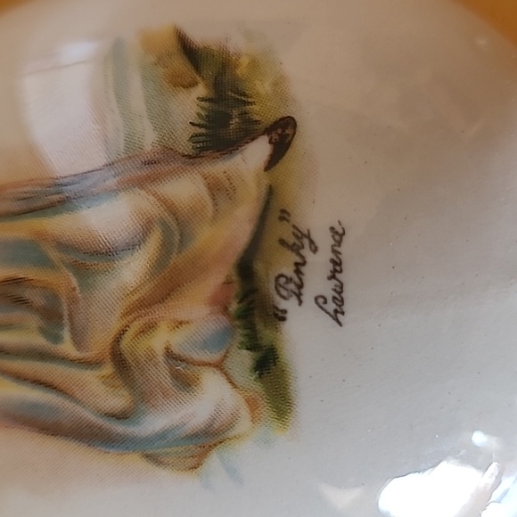 VINTAGE "Blue Boy and Pinkie" Ceramic Egg Shaped Salt and Pepper Shakers - Picture 12 of 16